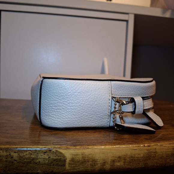 Coach Crossbody Bag - Picture 12 of 12